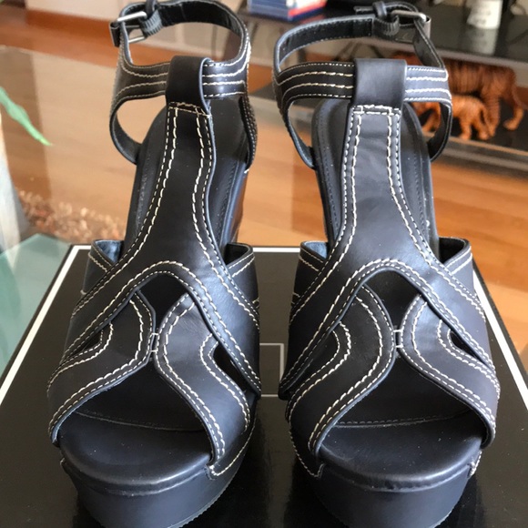 Shoes - Picture 2 of 4